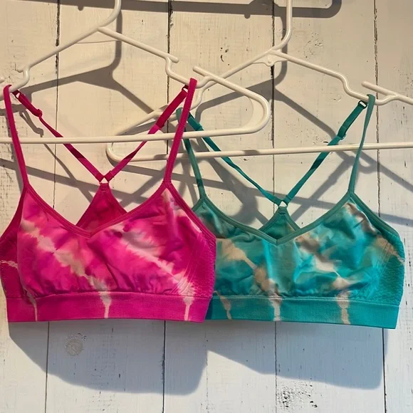 ‼️SOLD‼️ 2 VS Pink Bralettes - Picture 1 of 14